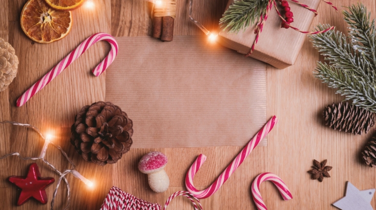 Prachtige Kunstkerstboom actie- De Perfecte Sfeermaker voor Uw Feestseizoen