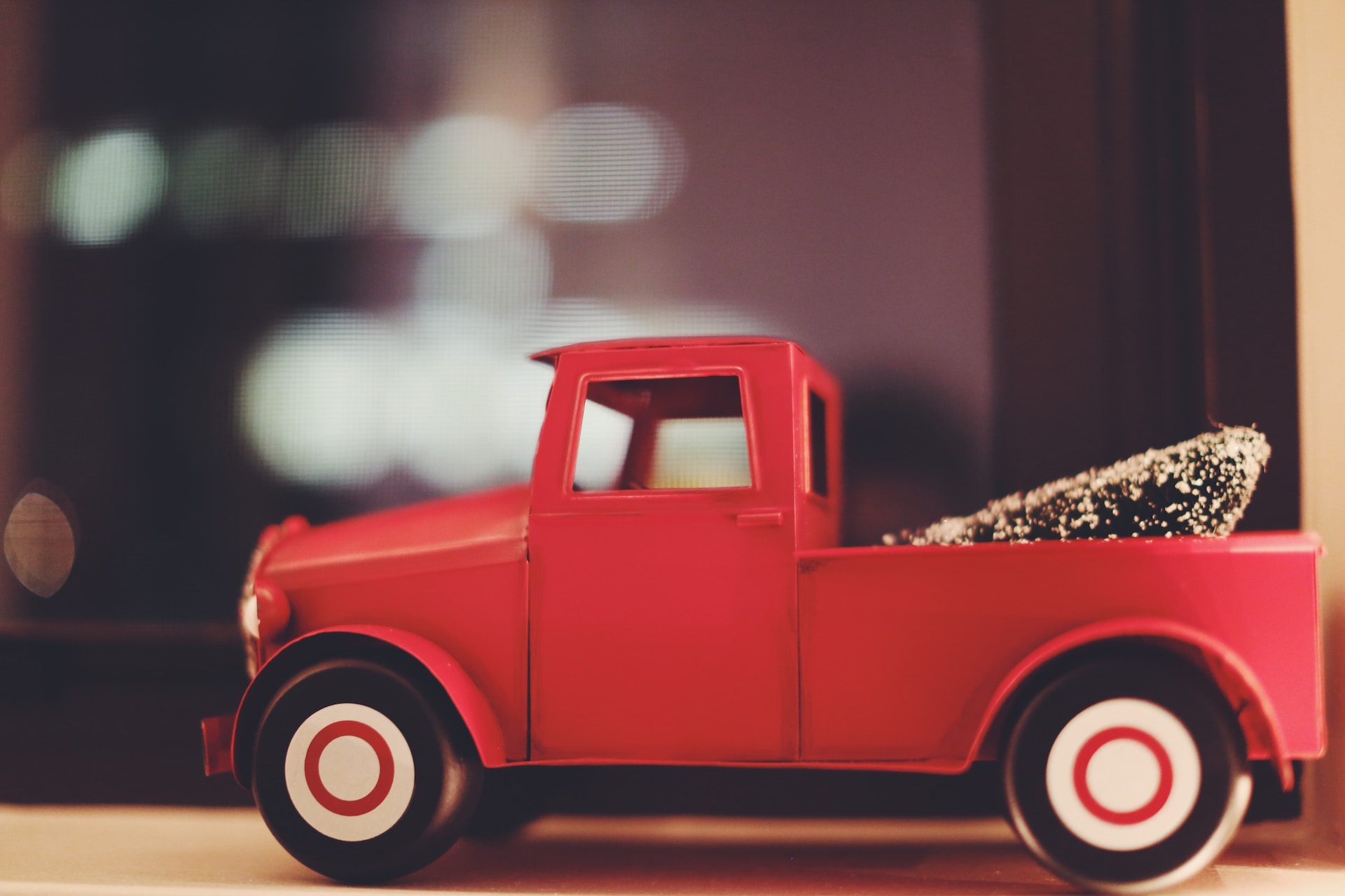 Milieuvriendelijk afscheid van kerstboom volgens traditionele tips en duurzame tradities.